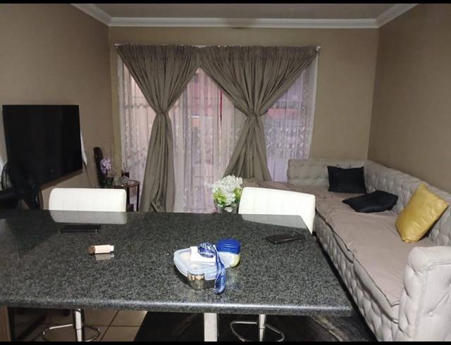 2 BEDROOM PROPERTY TO RENT IN ERAND GARDENS